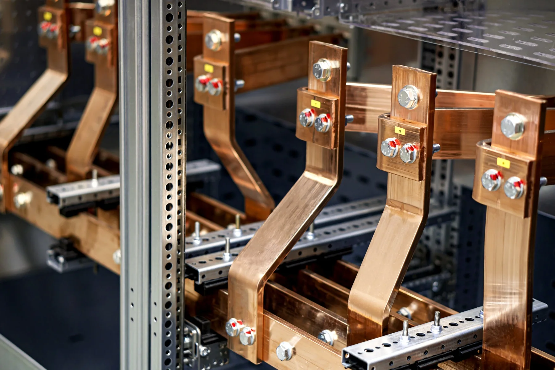 High-current copper busbar assembly